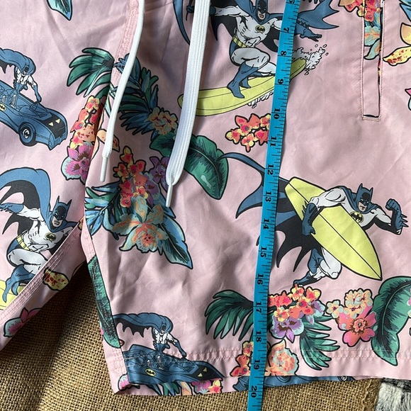 Batman Hawaii Tropical Theme Swim Trunk Men’s Size Large Pink - Picture 11 of 11